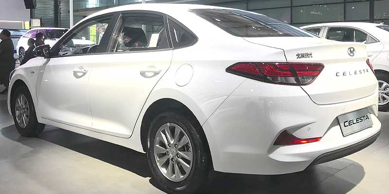 Hyundai Celesta вид сзади